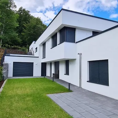 Upland Lounge Apartmán *