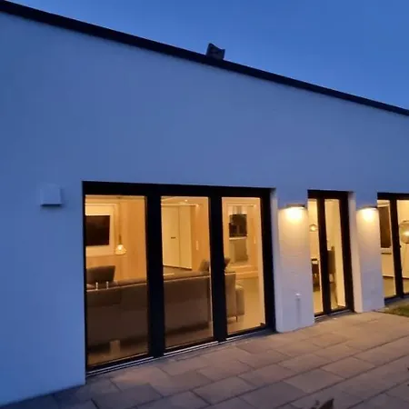 Upland Lounge 아파트